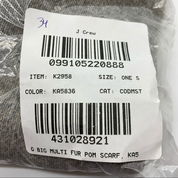 Crewcuts J. Crew Faux Fur Pom Pom Merino Wool Blend Knit Scarf Girl’s OS - Picture 8 of 9